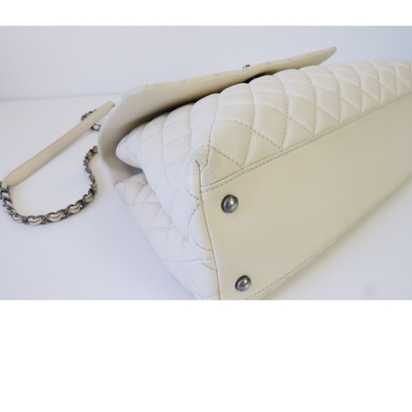 Chanel Coco Large, Ivory Caviar Leather, Exotic Handle, Preowned in Dustbag - Picture 9 of 16